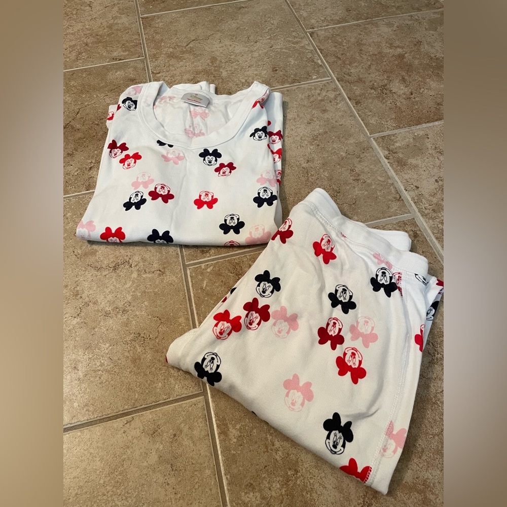 Hanna Anderson x Disney cotton pajama set XS